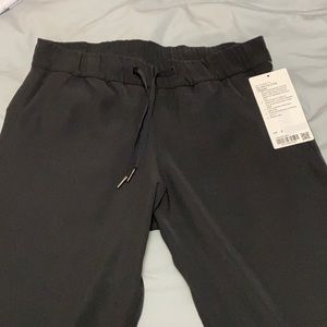 LULULEMON ON THE FLY CROP